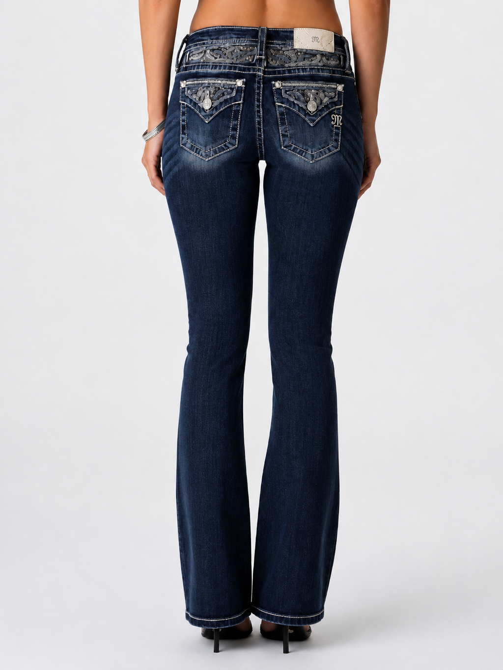 M9722B - Bootcut Jeans