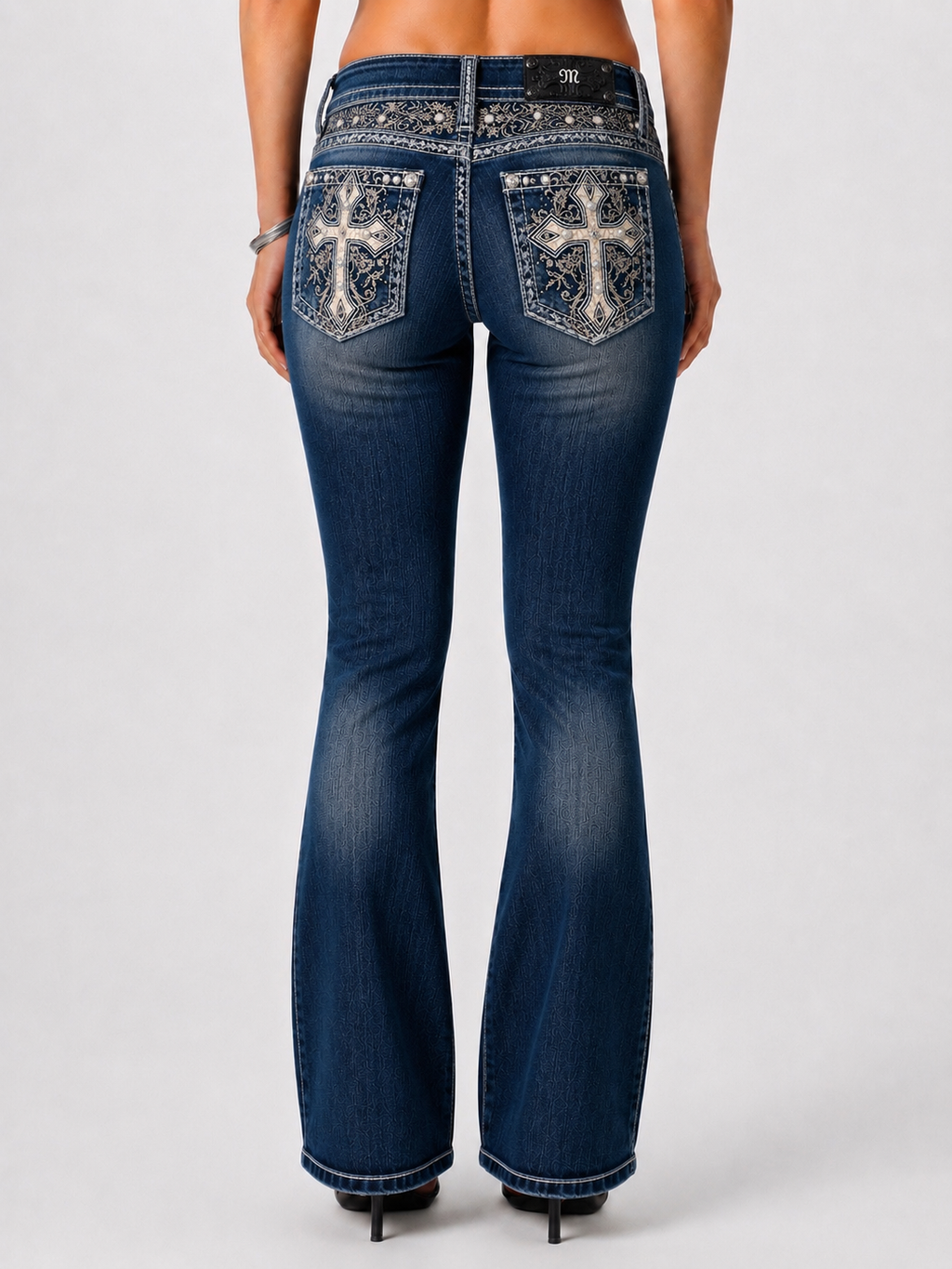 M9725B - Bootcut Jeans