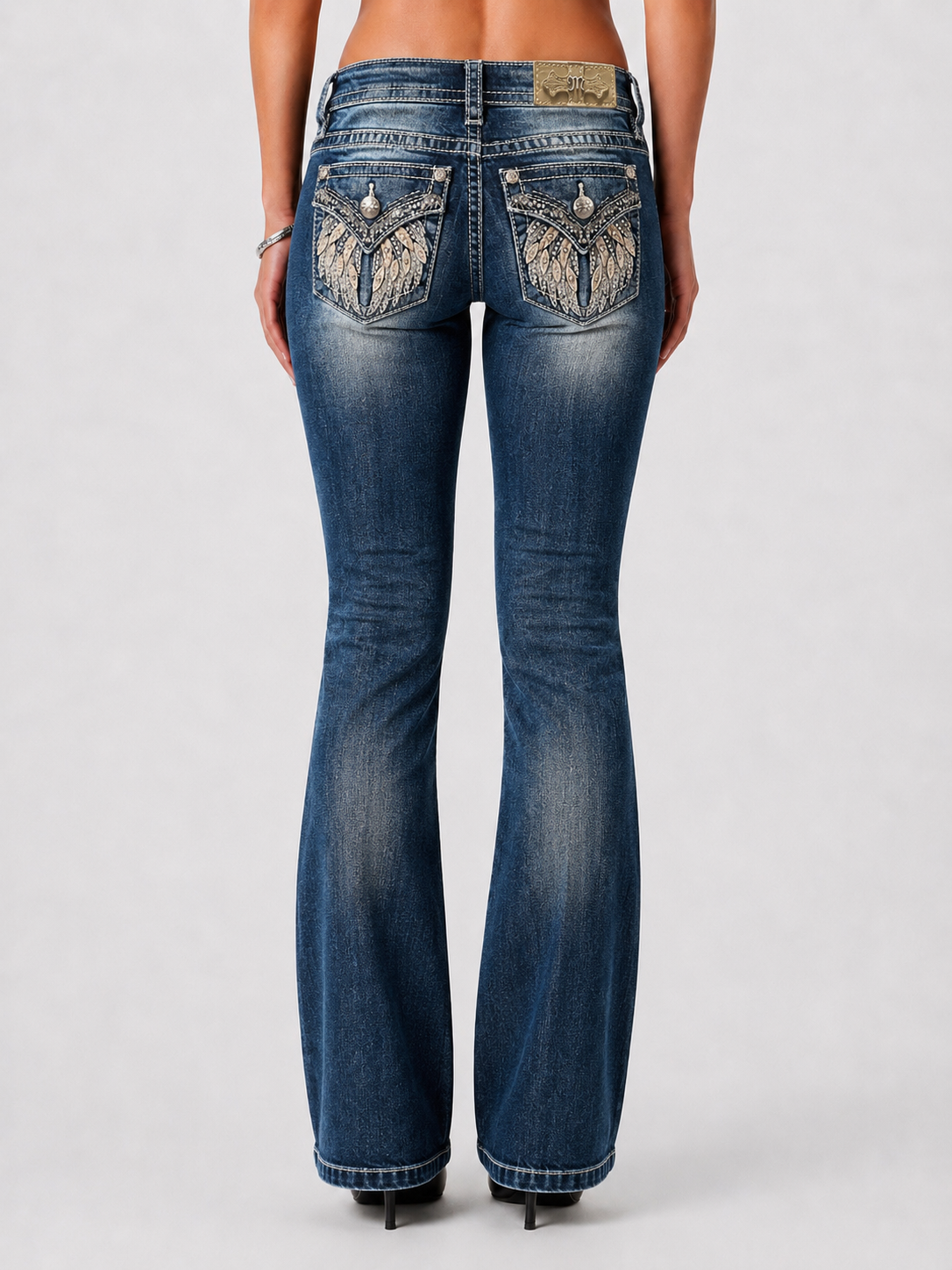 M5082B250 - Bootcut Jeans