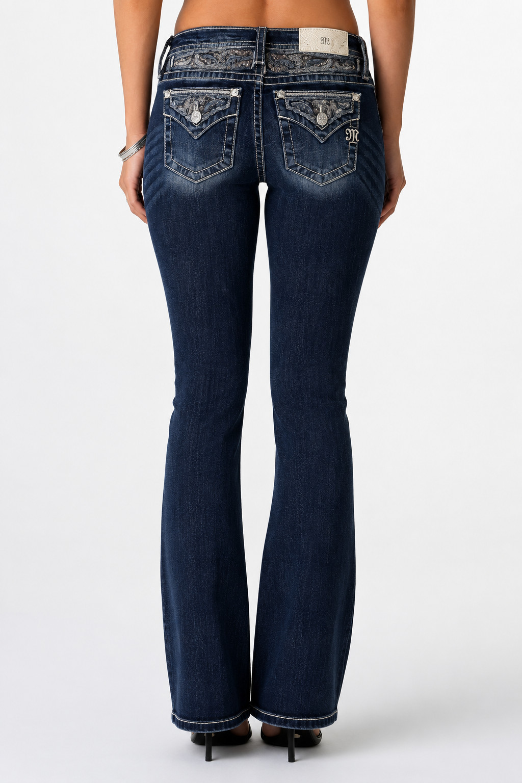 M9722B - Bootcut Jeans