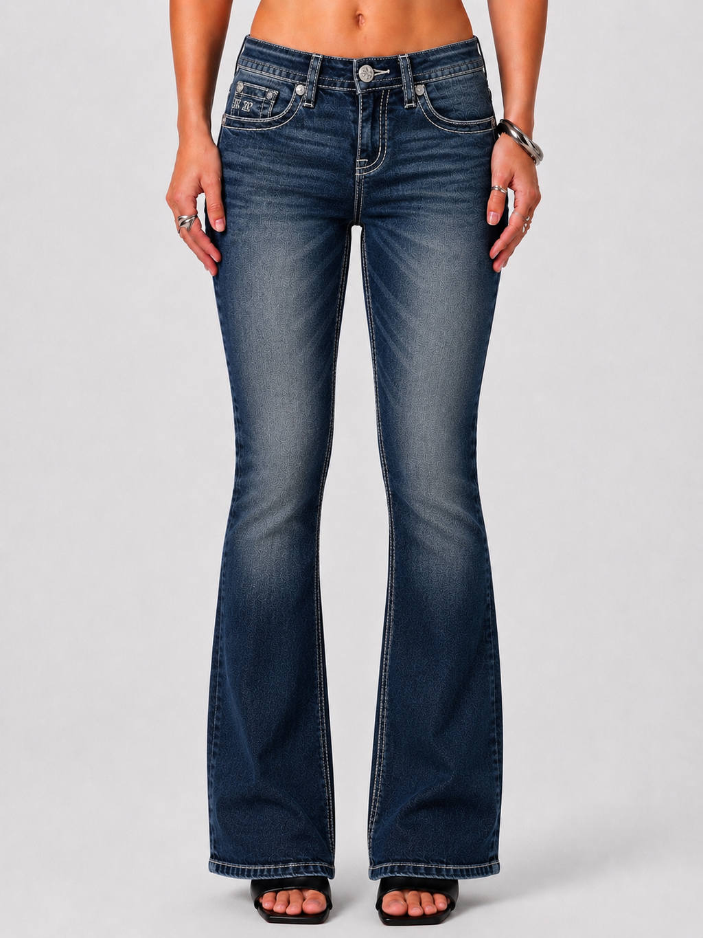M9706B - Bootcut Jeans