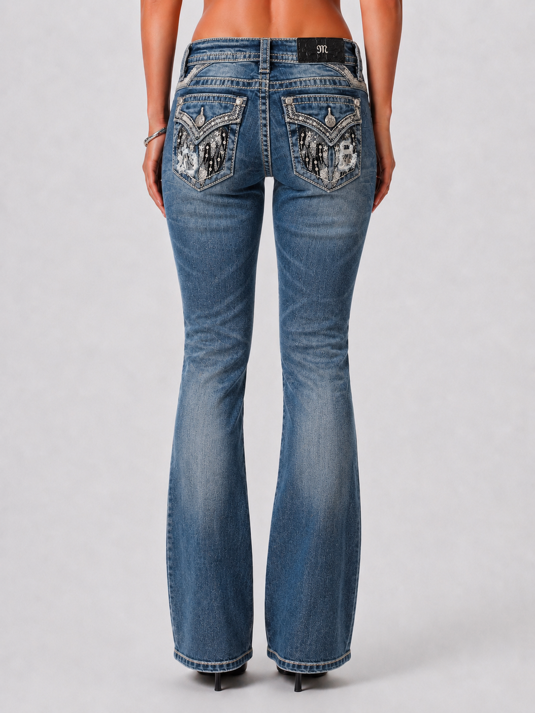 M5082B212L - Bootcut Jeans
