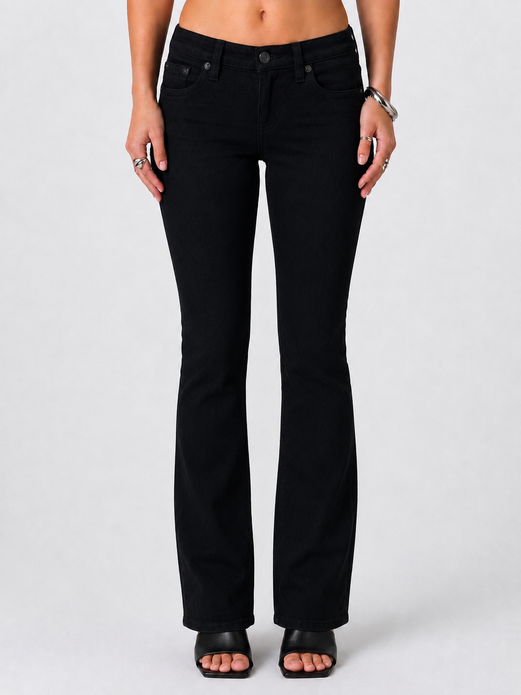M9711B - Bootcut Jeans