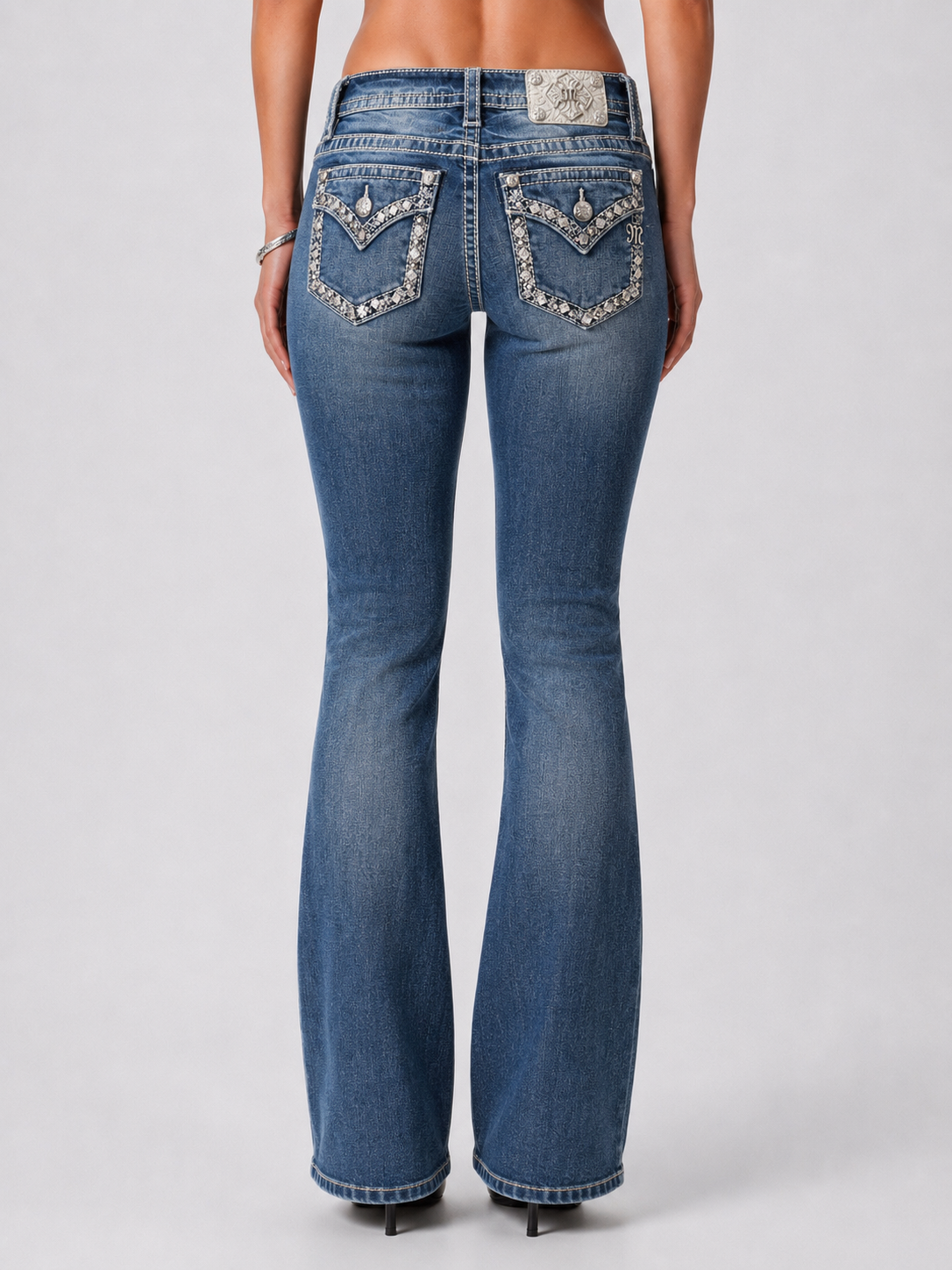 M9518BV - Bootcut Jeans