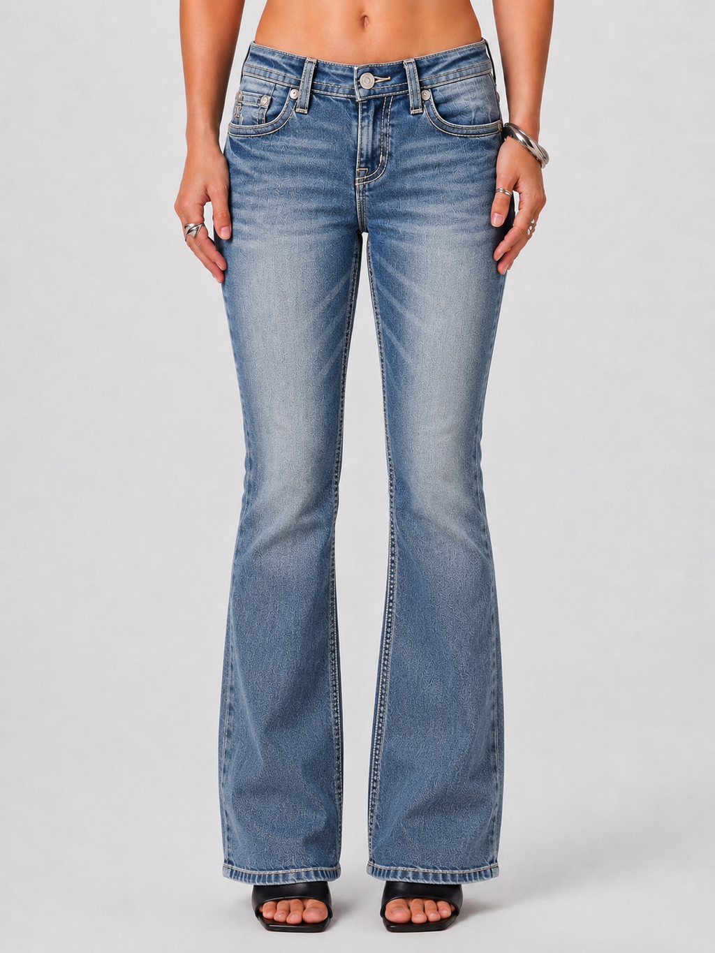 M9611BV - Bootcut Jeans